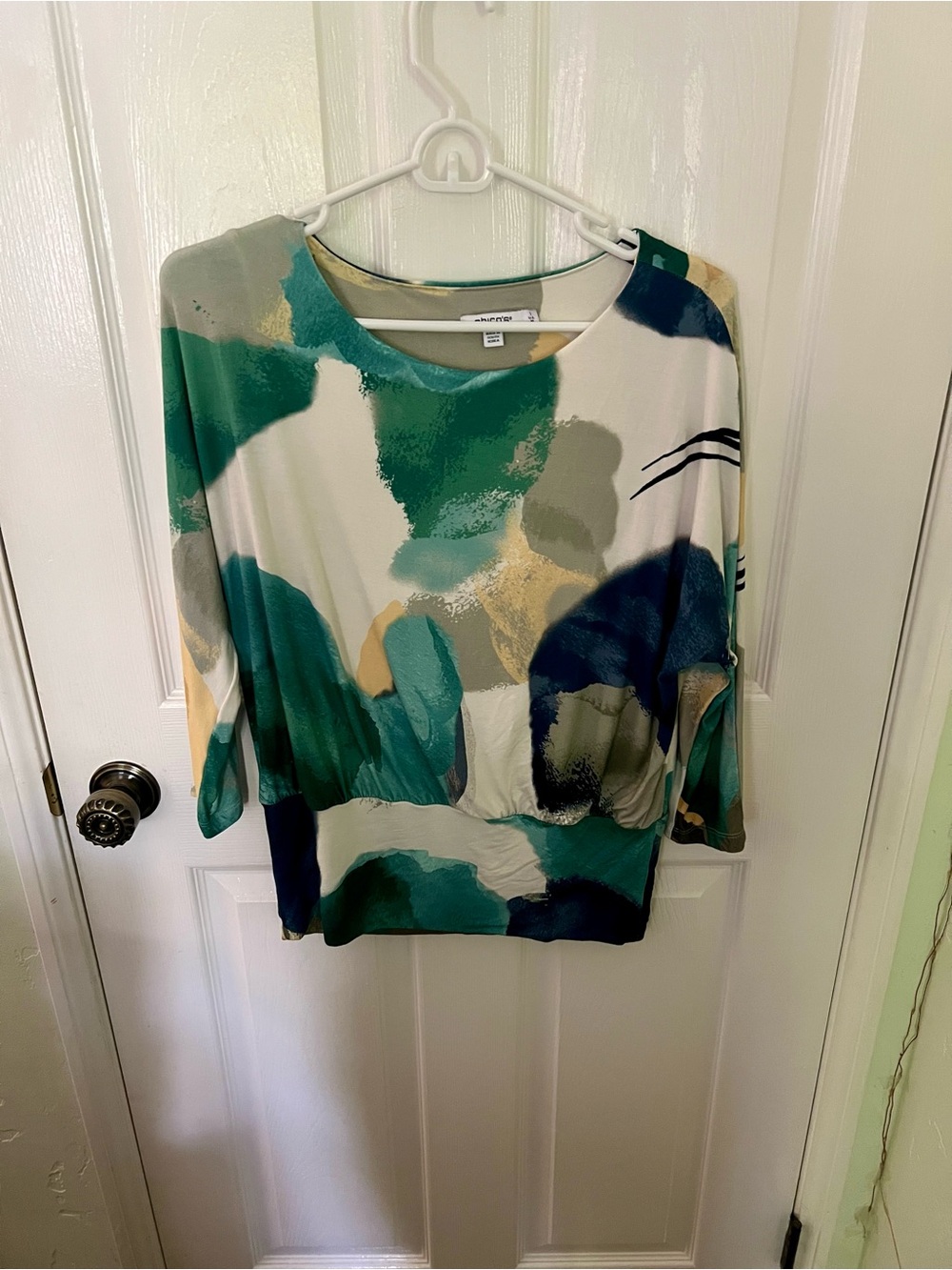 Chico’s Size Medium Abstract Dolman Sleeve Top